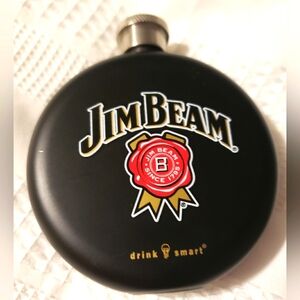 NHL Black Puck Detroit Red Wings Jim Beam 2017 Farewell Souvenir Flask
